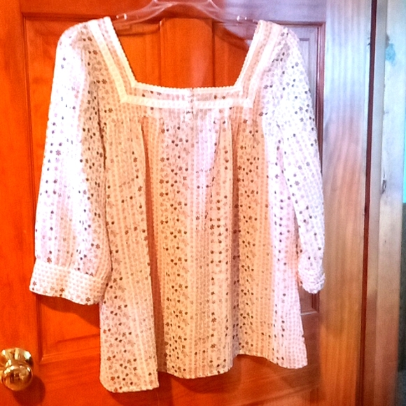 3/4 sleeve blouse - Picture 1 of 3